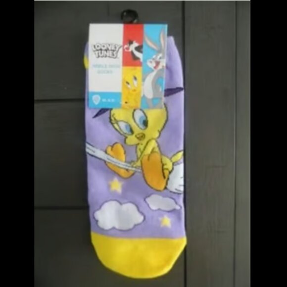 Looney Tunes Ankle High Socks, 3 Pairs Size 9-11 - Picture 5 of 6